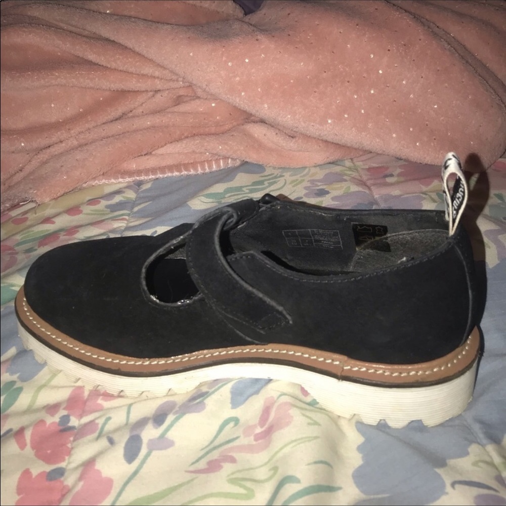 Dr Marten Polly shoe
